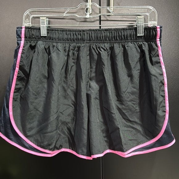 Nike Dri-Fit Running,panty lined,elastic drawstring waist,mesh side panel - Picture 4 of 8